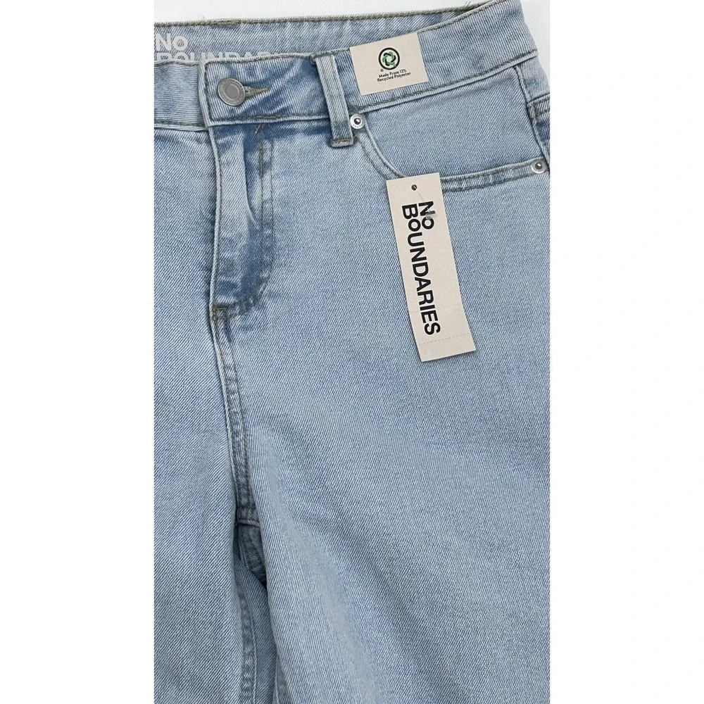 Womens Light Wash Denim Bermuda Jorts Size 4 Frayed Festival Grunge Y2K 90s
